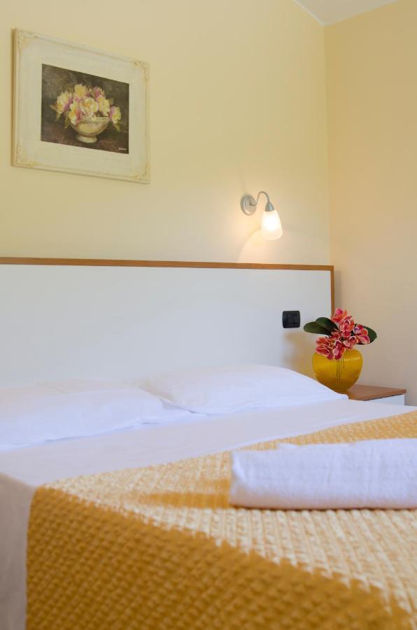Residence Il Borgo Tortoreto Eksteriør billede