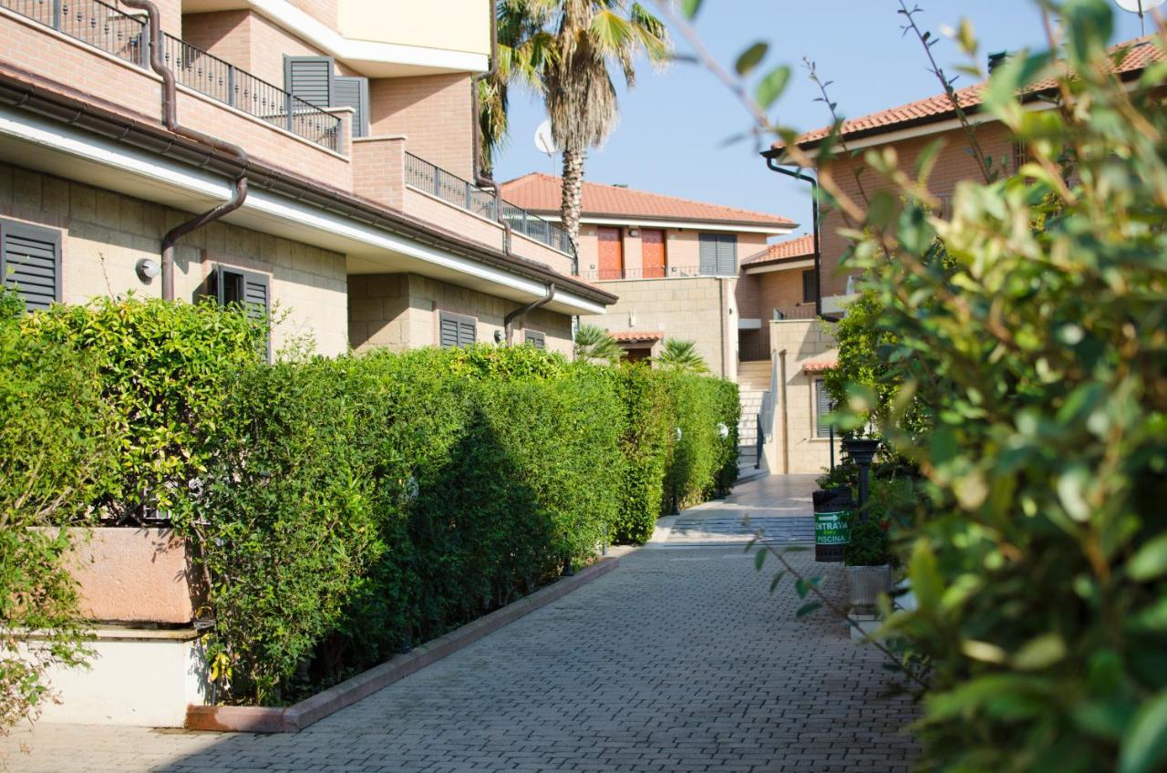 Residence Il Borgo Tortoreto Eksteriør billede
