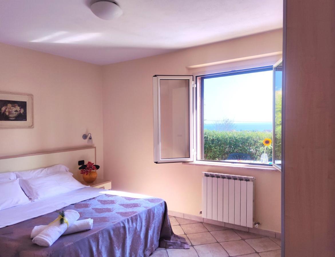 Residence Il Borgo Tortoreto Eksteriør billede